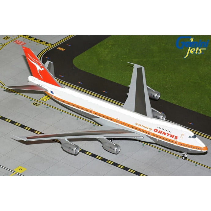 QANTAS B747-200B Die Cast Model 1:200 Scale - Cadetshop