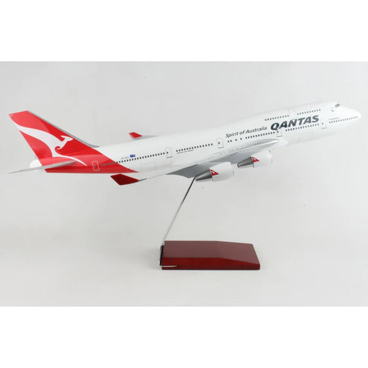 QANTAS 747-400 Model 1:100 Scale - Cadetshop