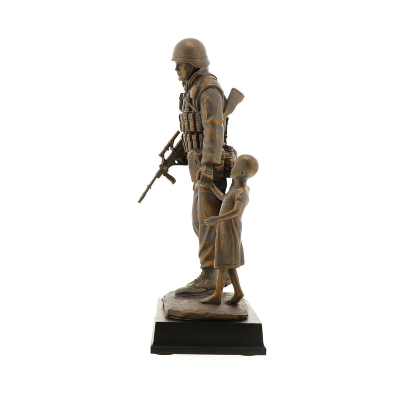Load image into Gallery viewer, Somalia Figurine - Cadetshop
