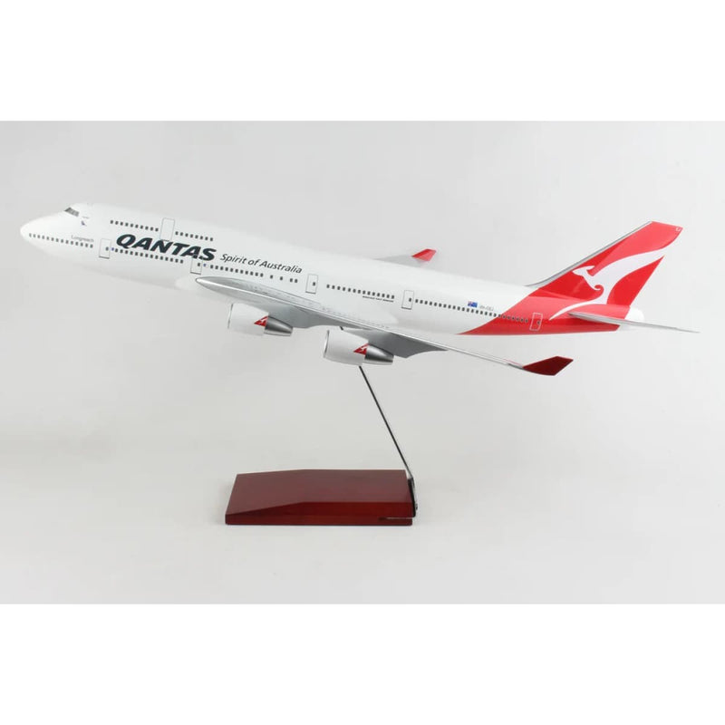 Load image into Gallery viewer, QANTAS 747-400 Model 1:100 Scale - Cadetshop
