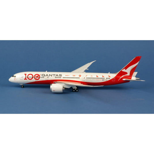 QANTAS B787-9 Dreamliner Model 1:400 Scale 