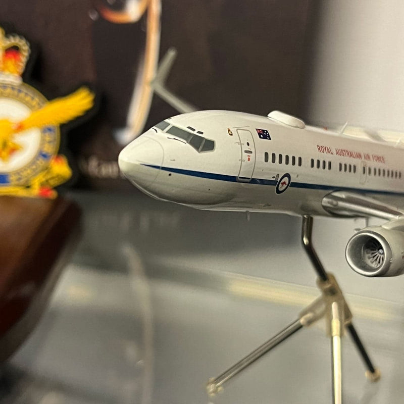 Load image into Gallery viewer, RAAF B737-700S Die Cast Model 1:200 Scale A36-001 "100 Years" - Cadetshop
