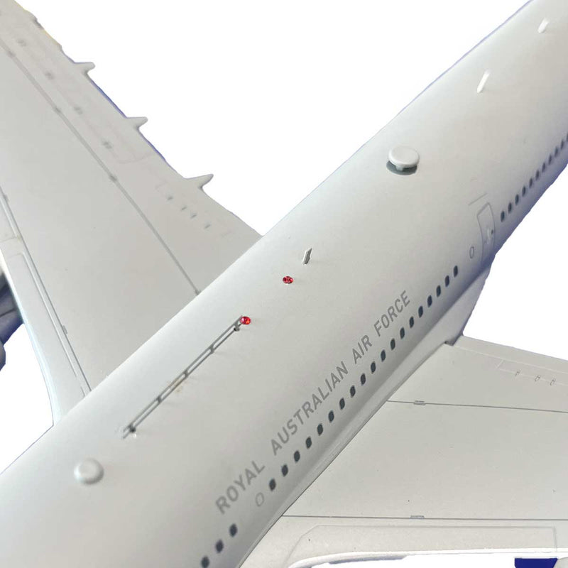 Load image into Gallery viewer, RAAF KC30A A330-200 Die Cast Model 1:200 Scale - Cadetshop
